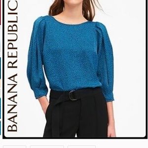 Banana Republic long sleeve Peacock Blue and black dots blouse